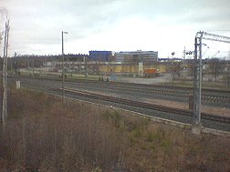 Kaatopaikka tuli rantaradalle asti l�nness�